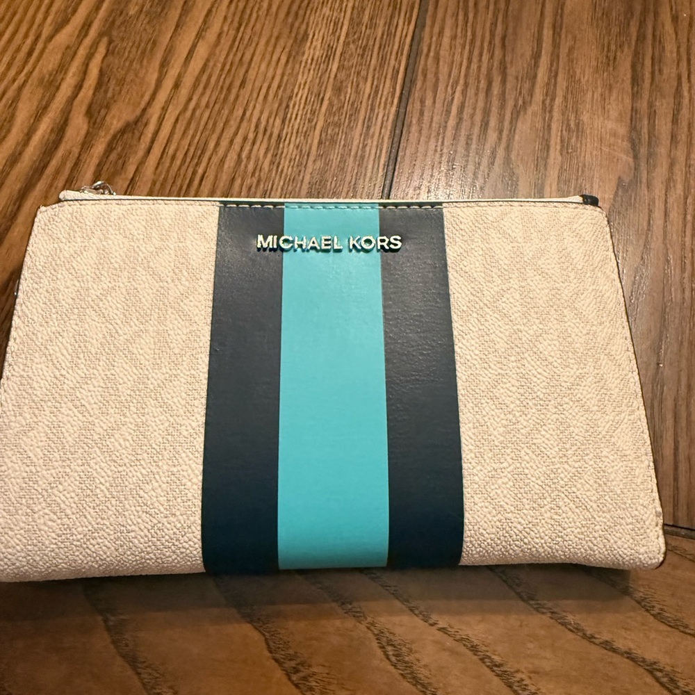 Michael Kors Jet Set Travel Double Zip Wallet/Wristlet